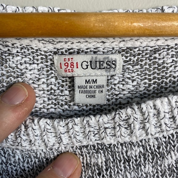 Guess‎ Women's Gray + White Glitter Lightweight See-Through Sweater Size Medium - Picture 2 of 12